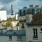 Great Apartment Near Eiffel Tower